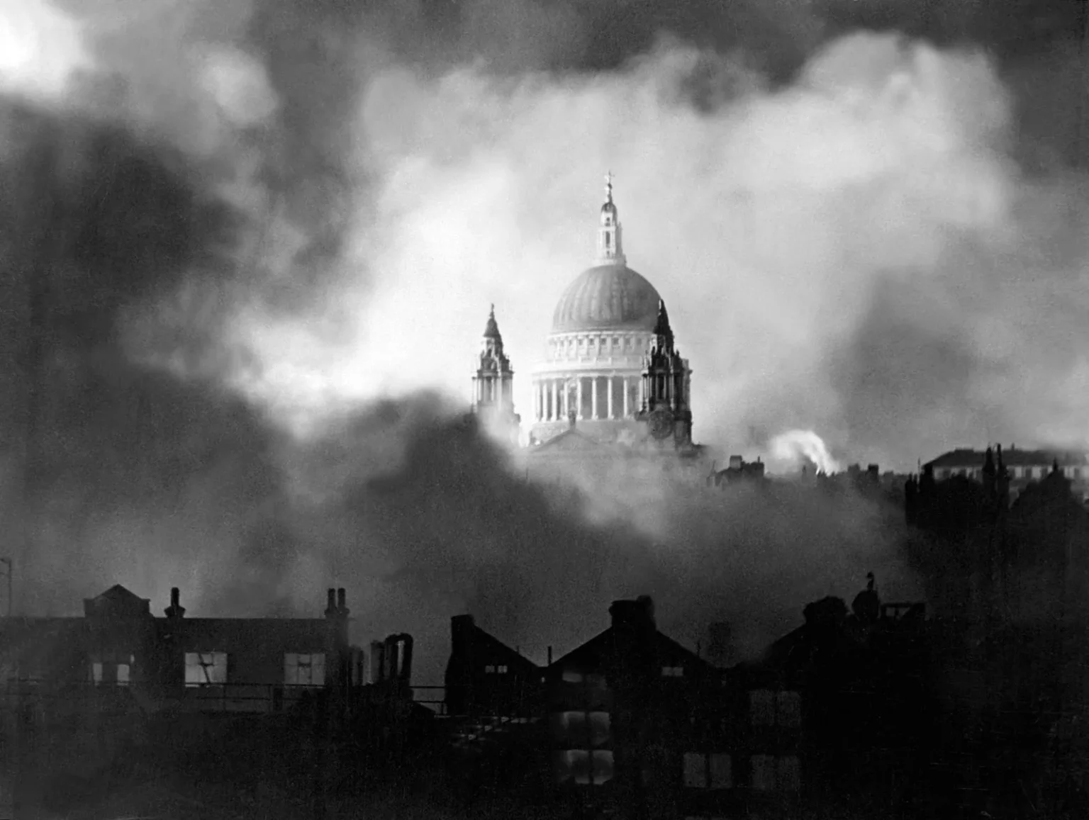 Πως θα είναι; Dome Smoke Fire Bombing Raid St Pauls Cathedral 1940